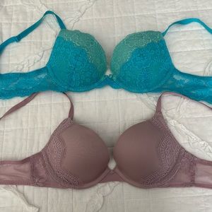 Like New Victoria Secret Underwire Bras